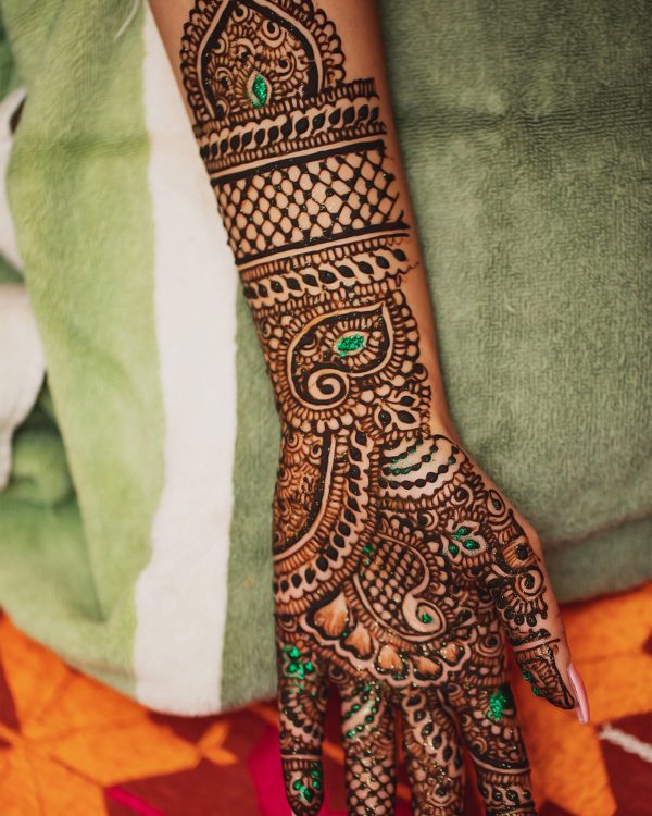 In this image you can see a moroccan mehandi design by One of the best moroccan mehandi designer in jhansi, Vijay Mehandi Art & Permanent Tattoo Art